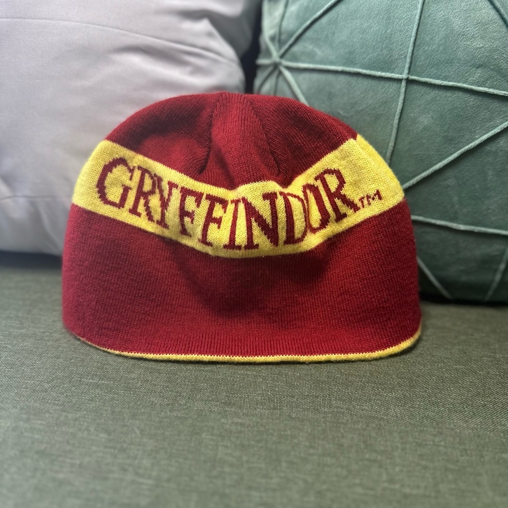 Universal Studios Gryffindor Beanie